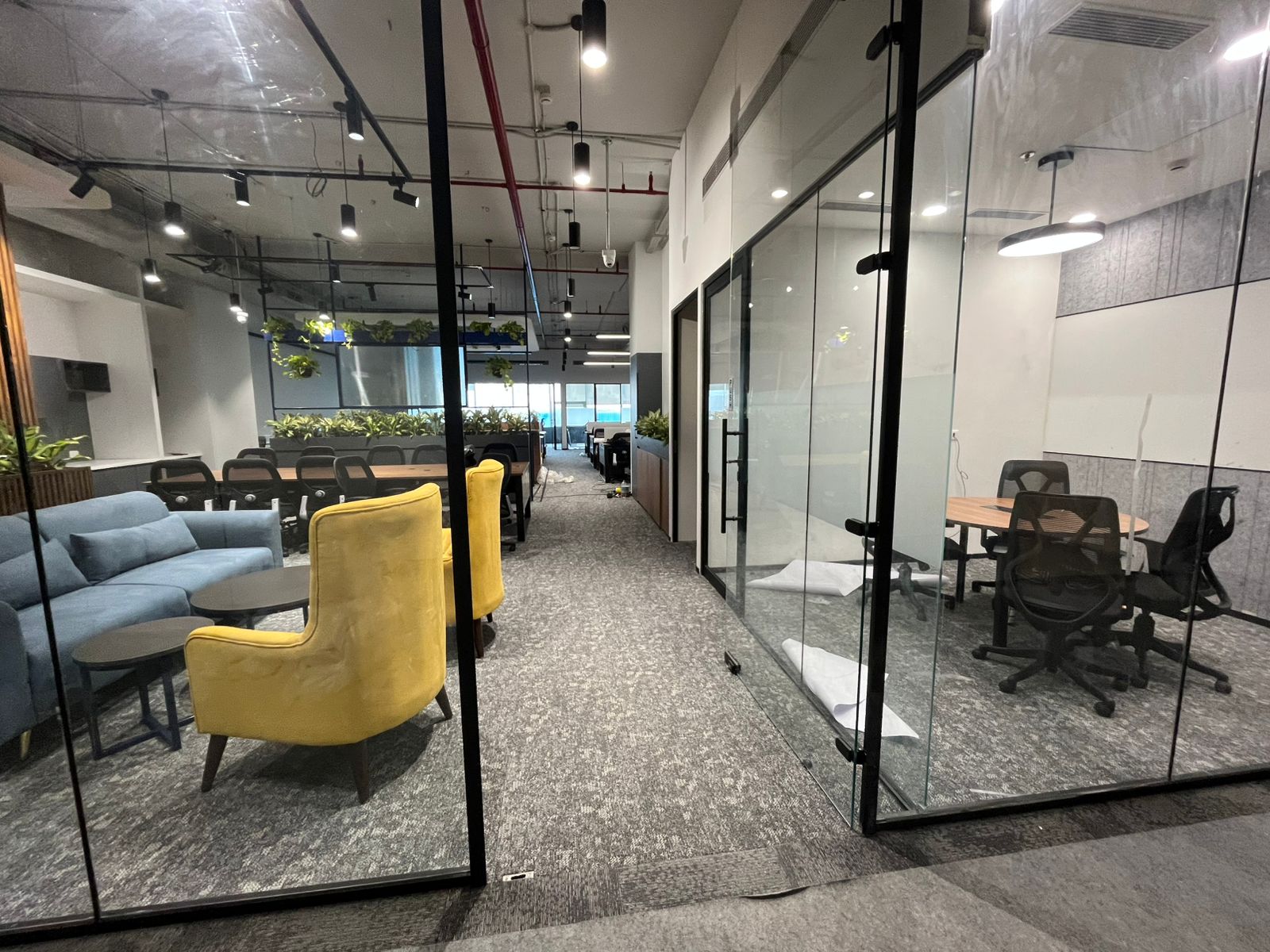 Global Green Interior Design Company Logo - Sustainable Design Experts